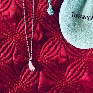 Tiffany & Co Sterling Silver Elsa Peretti Teardrop Necklace